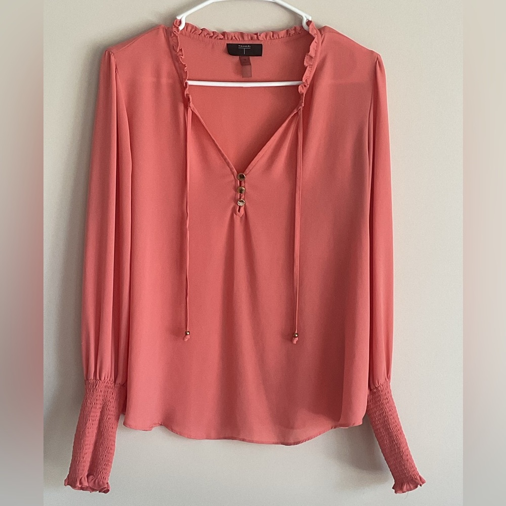Tahari Women’s Coral Blouse Size M Long Sleeve Smocked Cuffs Lightweight Top